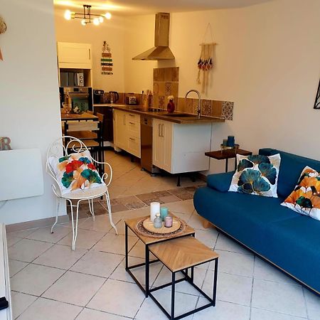 Location De Vacances T2 Non Loin D'Aix Et Marseille Pourrieres Екстериор снимка